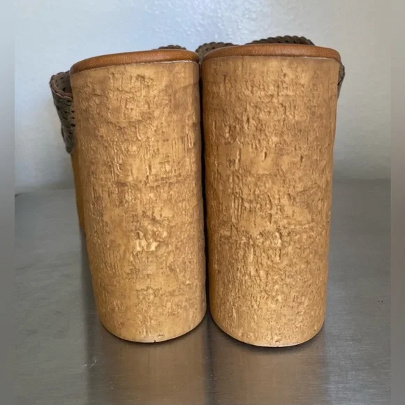 Steve Madden Women's Metallic Gold Platform Mules - Picture 7 of 9